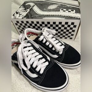 Vans “of the wall”
